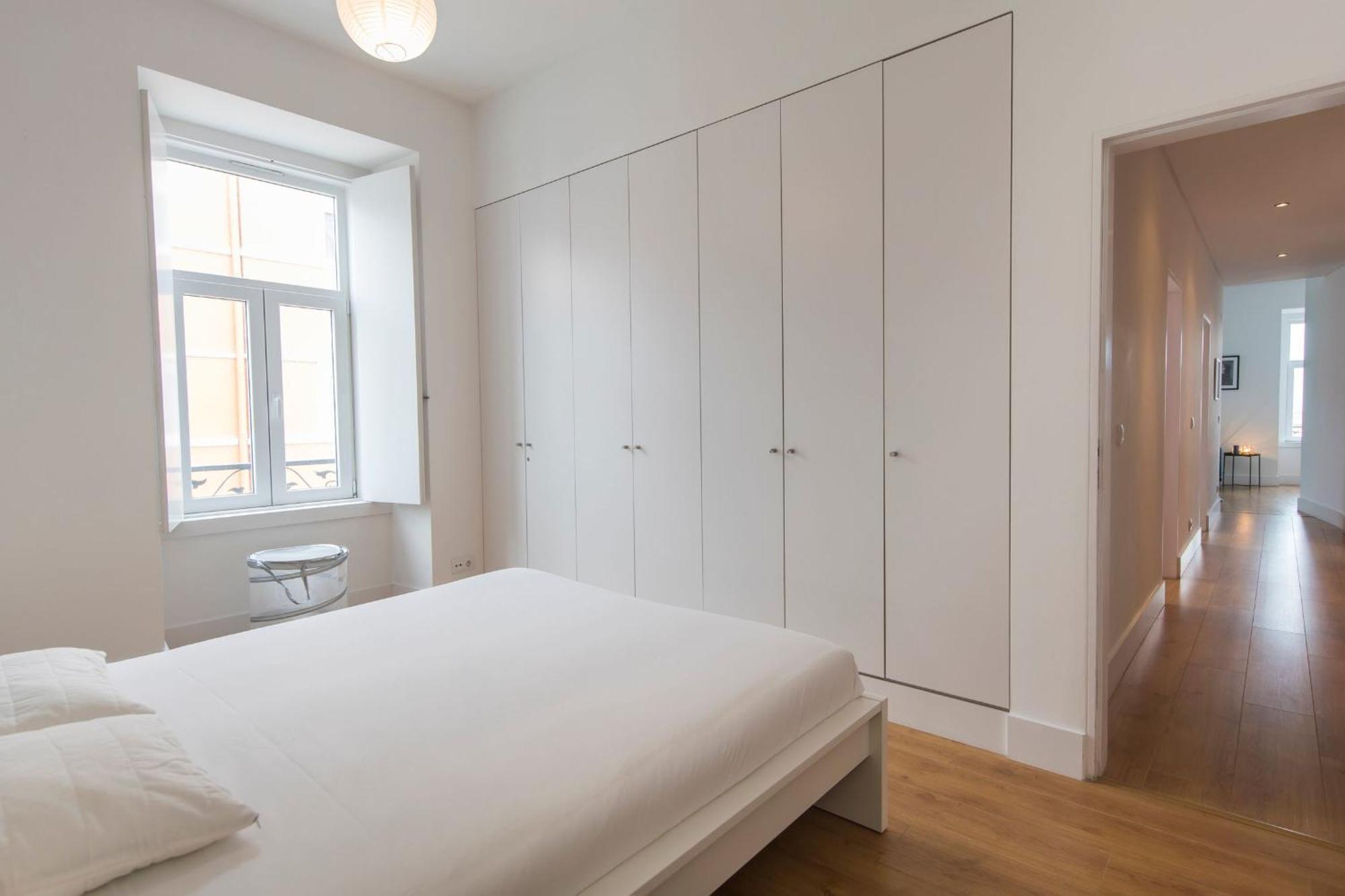 Sunny 3Bdr Apartment In Graca By Lovelystay Lisbona Esterno foto